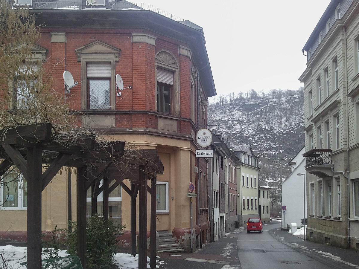 Idar-Oberstein, Wilhelmstrasse mit schnen Bauwerke. Aufnahmezeit: 28.01.2013