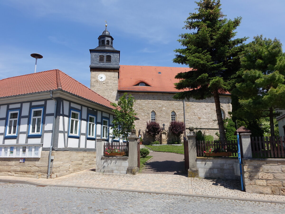Ifta, evangelische St. Trinitatis Kirche, barocker Saalbau von 1714 (03.06.2022)