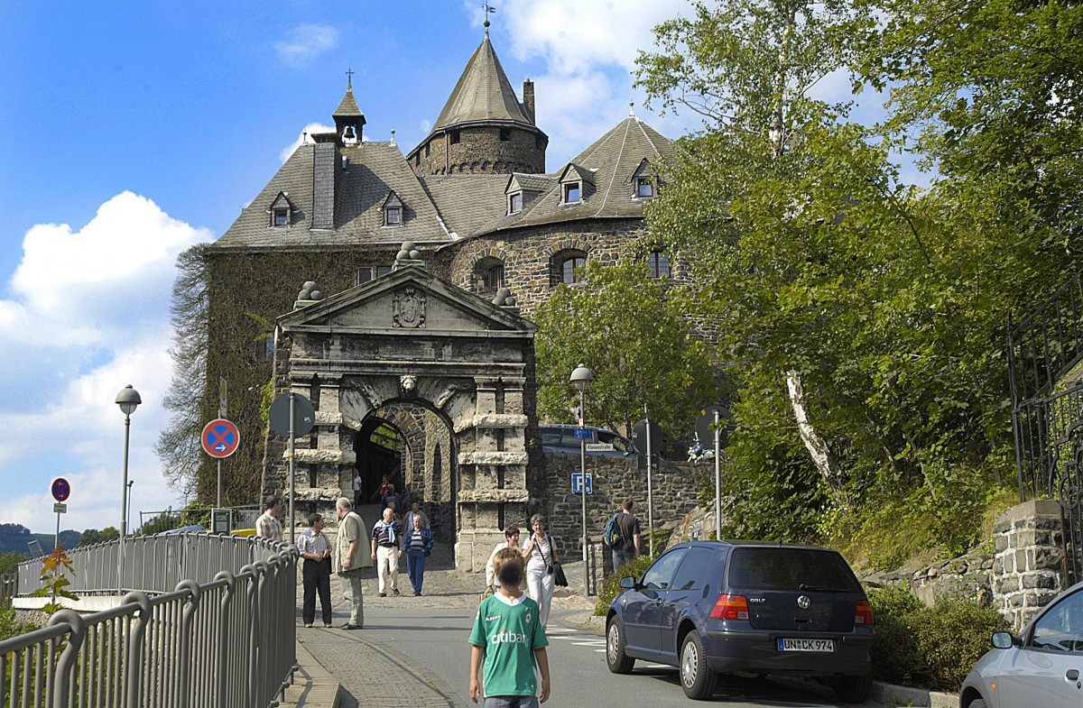 Ihre internationale Bekanntheit verdankt die Burg Altena der ersten stndigen Jugendherberge der Welt, die hier 1914 eingeweiht wurde Aufnahme: Juli 2007.