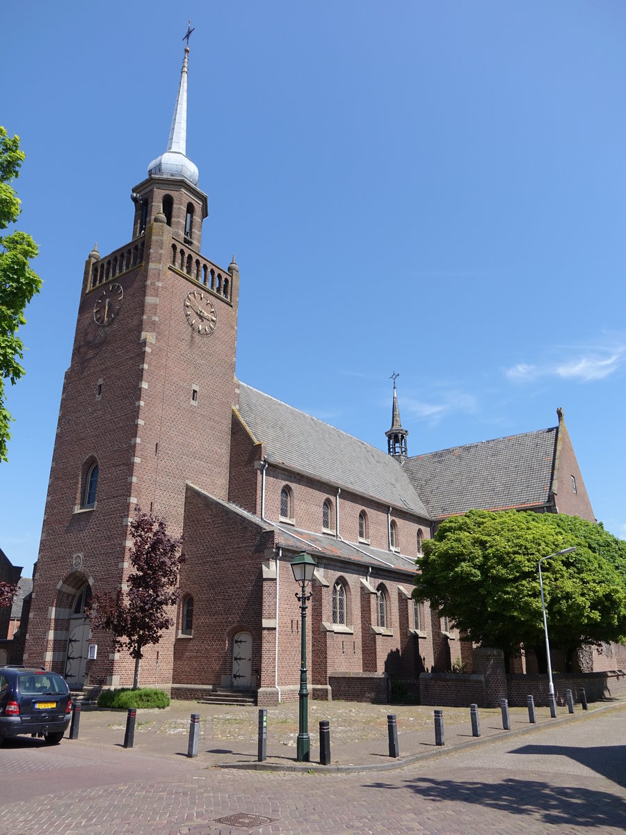 Ijzendijke, Ref. Kirche, erbaut 1612, vergrert von 1656 bis 1659 (13.05.2016)