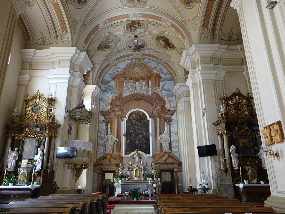 Ilava / Illau, barocker Innenraum der kath. Allerheiligenkirche, erbaut im 18. Jahrhundert (30.08.2019)