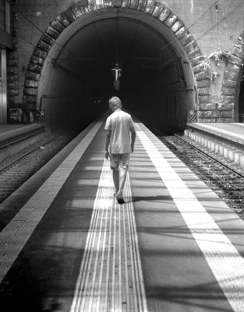 Im Bahnhof Napoli Centrale. Aufnahme: Juli 2011.
