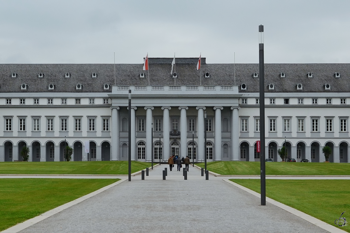 Im Bild das im 18. Jahrhundert gebaute Kurfrstliche Schlosses in Koblenz. (September 2013)