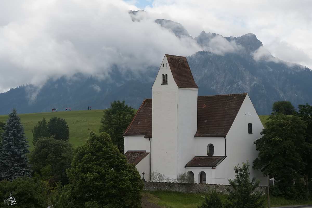 Im Bild die barocke Filialkirche St. Urban in Rieden. (Juli 2017)