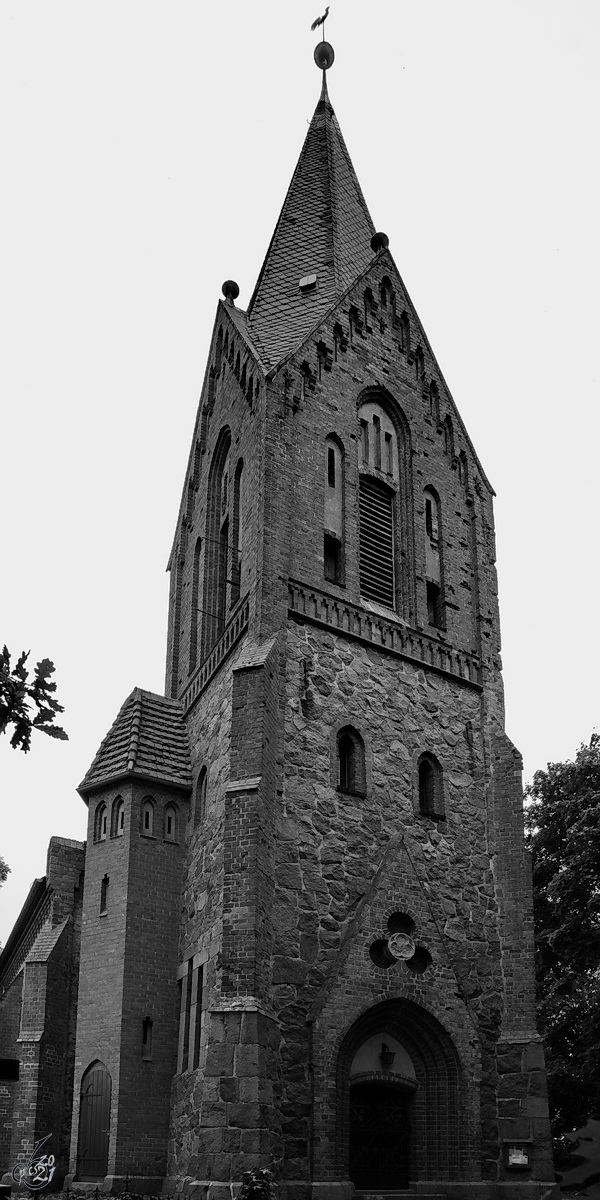 Im Bild der frhgotische Turm der Dorfkirche in Klaber. (August 2014)