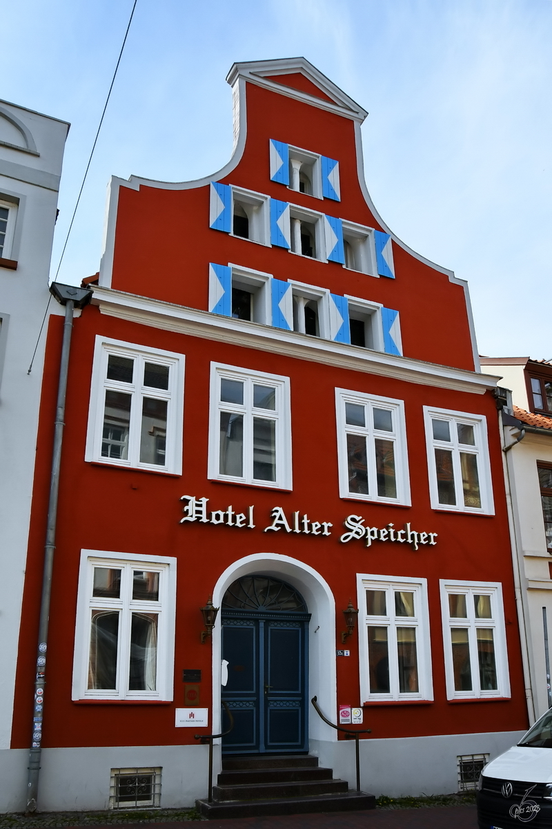 Im Bild das Hotel Alter Speicher in Wismar, so gesehen Anfang Mai 2023.