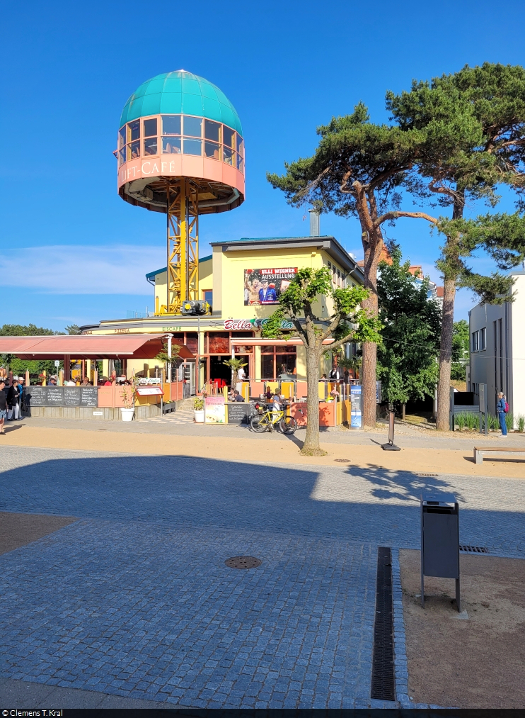 Im Ostsee-Lift-Caf Zinnowitz lsst sich 25 Meter ber dem Meeresspiegel essen und trinken. Der turmhnliche Bau steht in unmittelbarer Nhe zur Seebrcke.

🕓 17.6.2023 | 17:43 Uhr