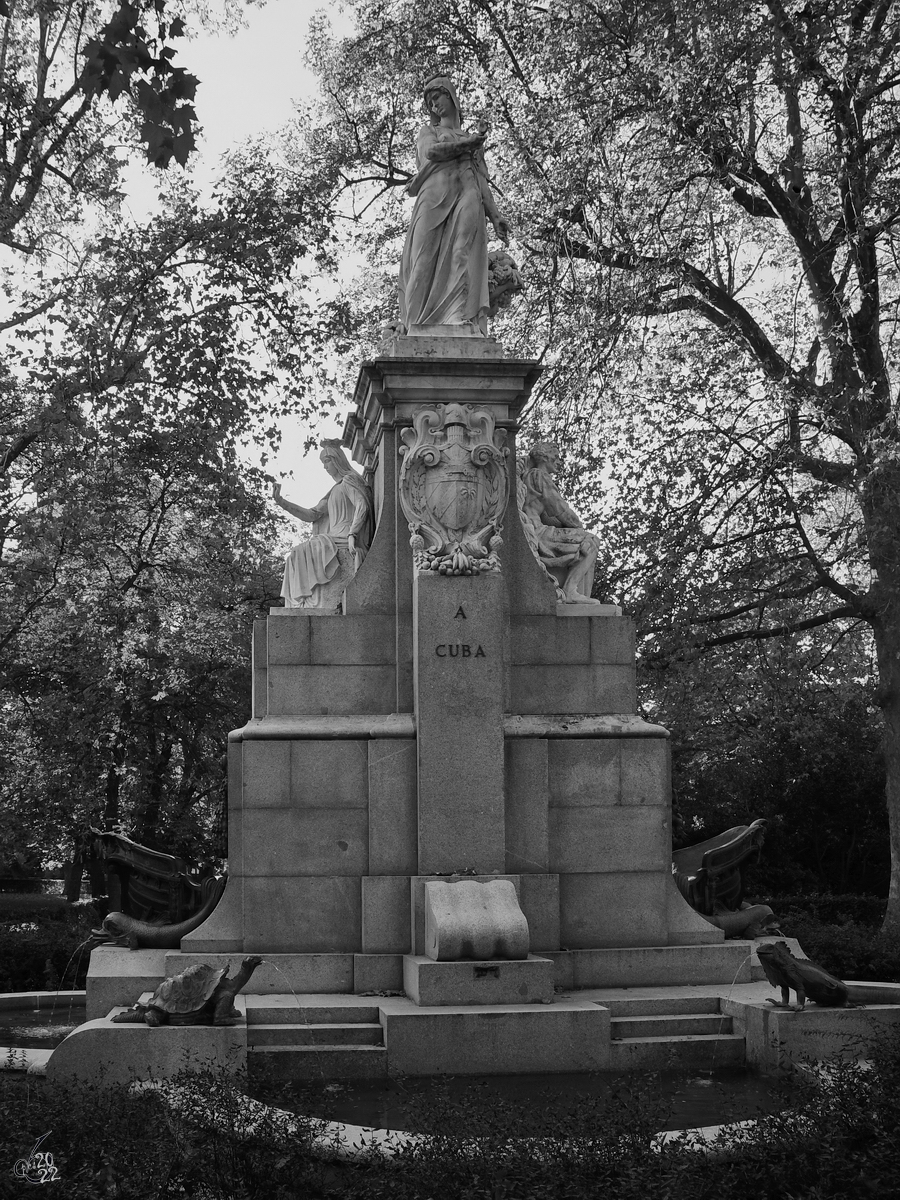 Im Retiro-Park Madrid ist ein 1952 eingeweihtes Kuba-Denkmal (Monumento a Cuba) zu sehen. (November 2022)