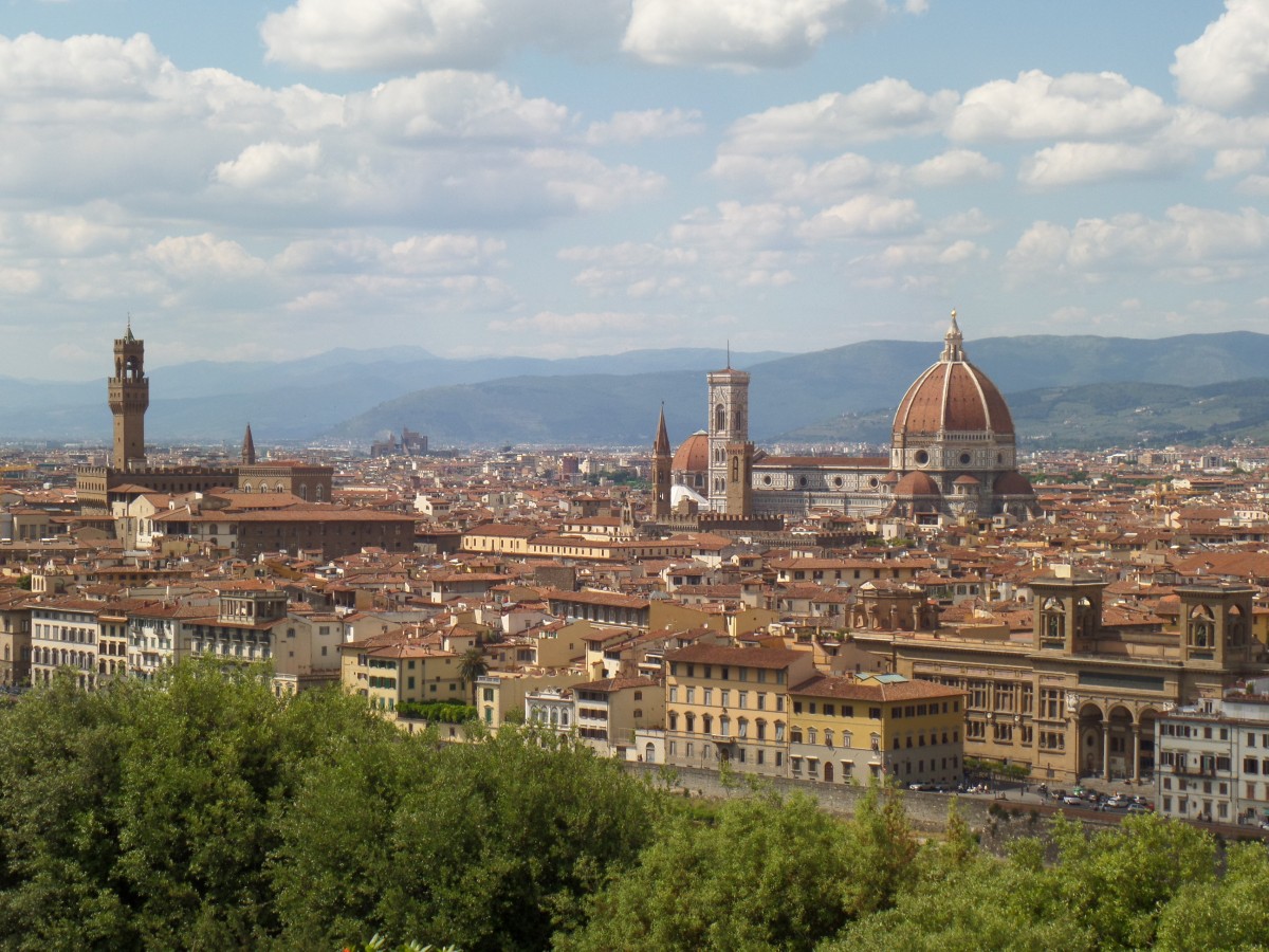 immer wieder gern: Blick auf Florenz mit den markanten Türmen, Foto am18.5.2014
