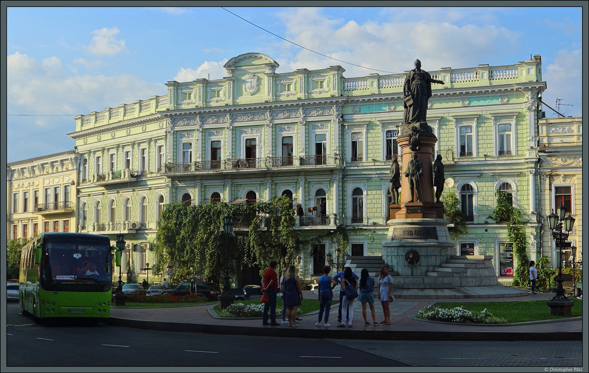 In der Altstadt von Odessa steht das Denkmal fr Kaiserin Katharina II, die 1794 die Hafenstadt am Schwarzen Meer grndete. (06.09.2019)