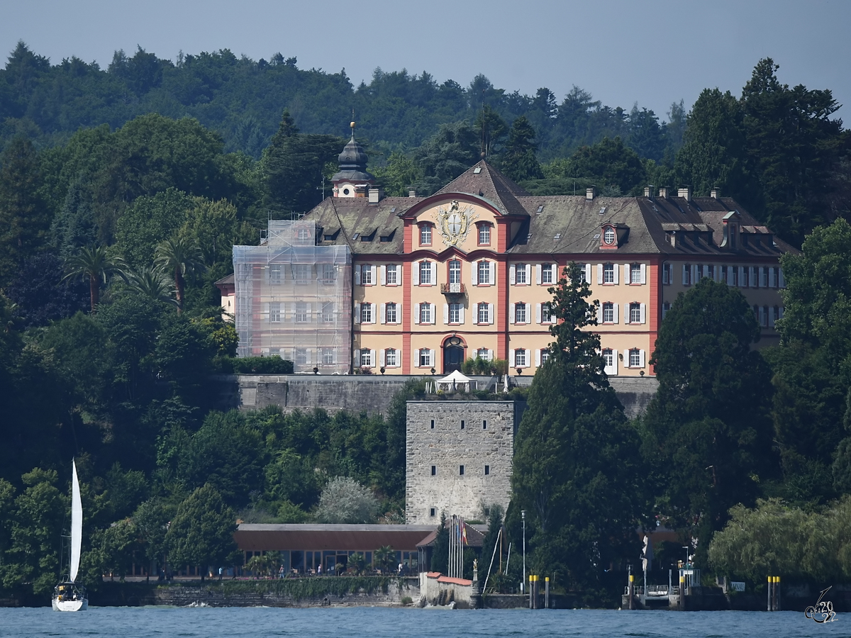 In den Jahren 1739 bis 1746 wurde das barocke Deutschordenschloss auf der Insel Mainau erbaut. (August 2017)