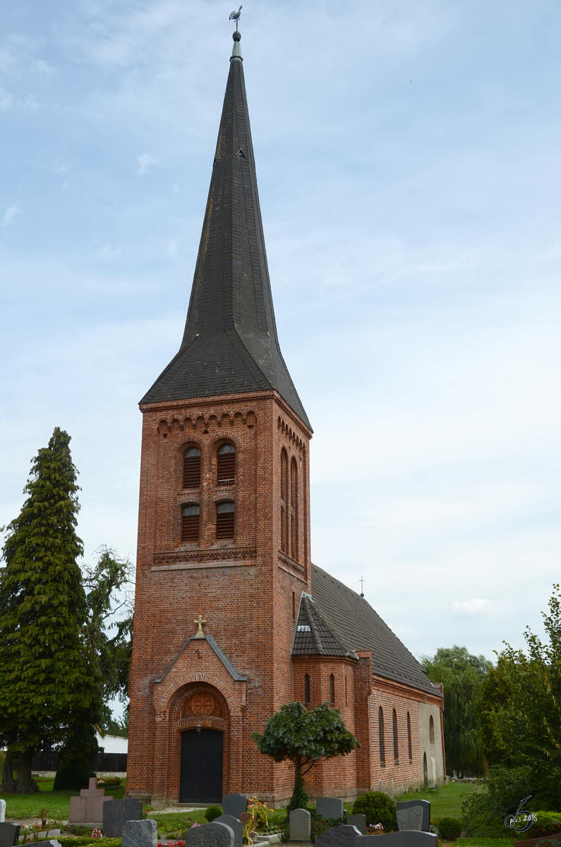 In der Kirche von Gltz befindet sich ein Grabstein mit Relieffigur fr Achim von Moltzan († 1565). (August 2013)