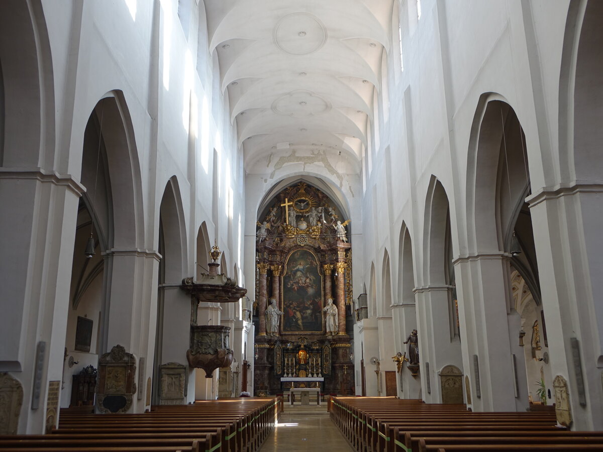 Ingolstadt, Innenraum der Franziskanerkirche, erbaut ab 1275, von 1857 bis 1918 Garnisonskirche (28.02.2021)