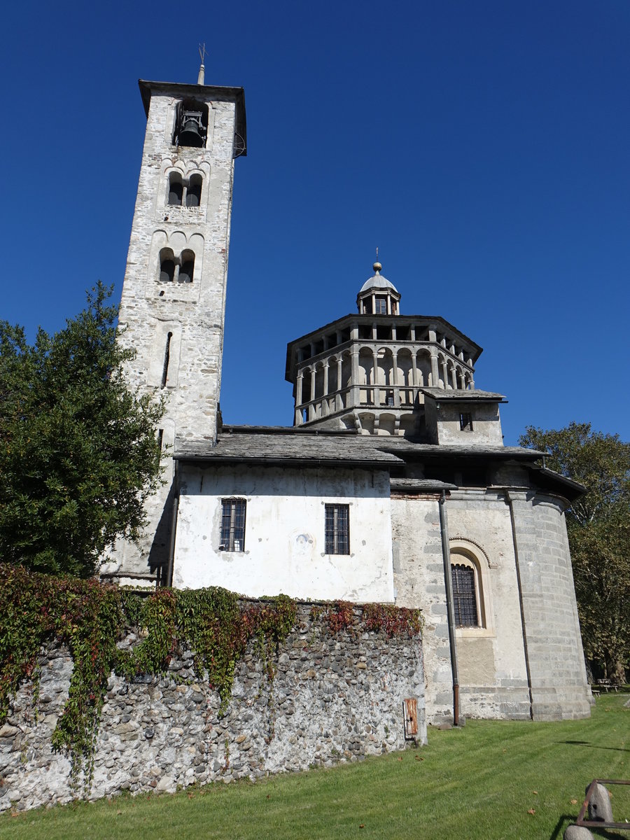 Intra, Kirche Madonna di Campagna, erbaut im Renaissancestil in der ersten Hlfte des 16. Jahrhunderts von Architekt Giovanni Beretta (05.10.2019)
