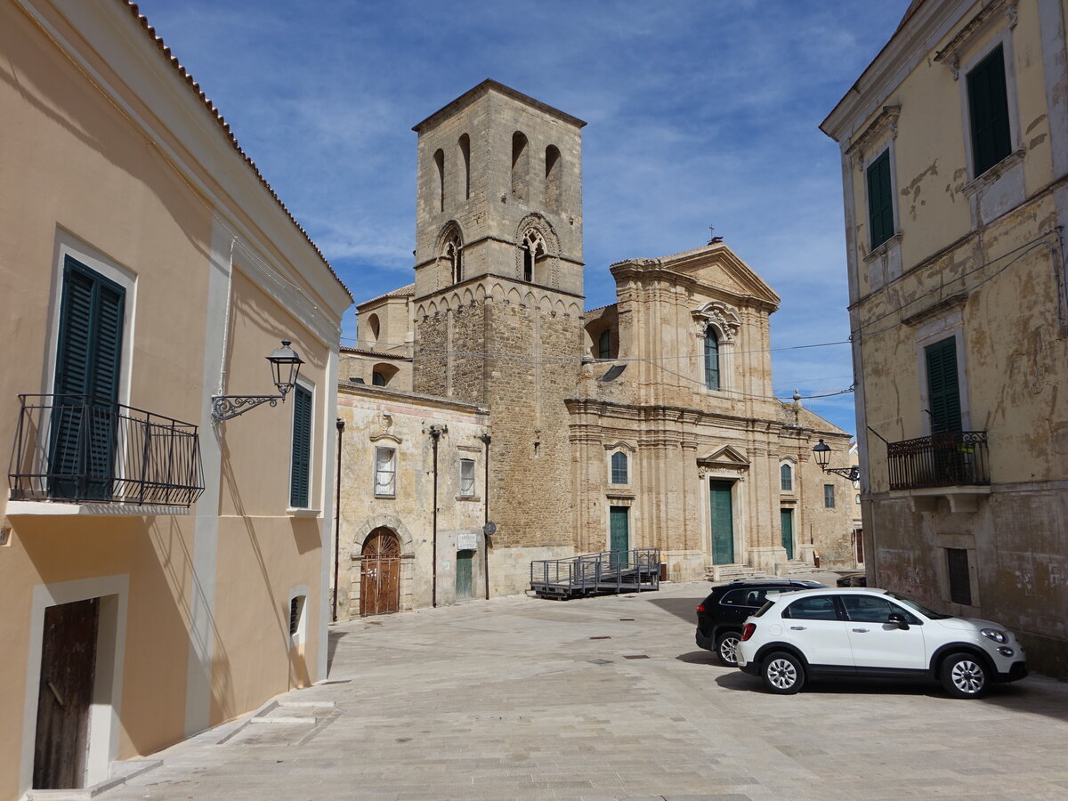 Irsina, Kathedrale St. Maria Assunta, erbaut im 13. Jahrhundert (29.09.2022)