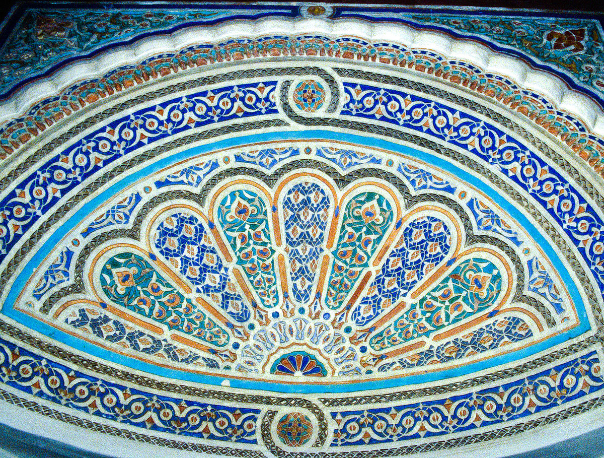 Islamische Kunst in der Medina von Fs. Bild vom Dia. Aufnahme: November 1996.