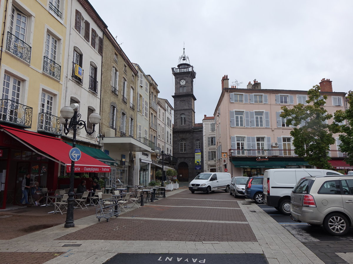 Issoire, Place de la Republique mit Tour de Horloge (20.09.2016)