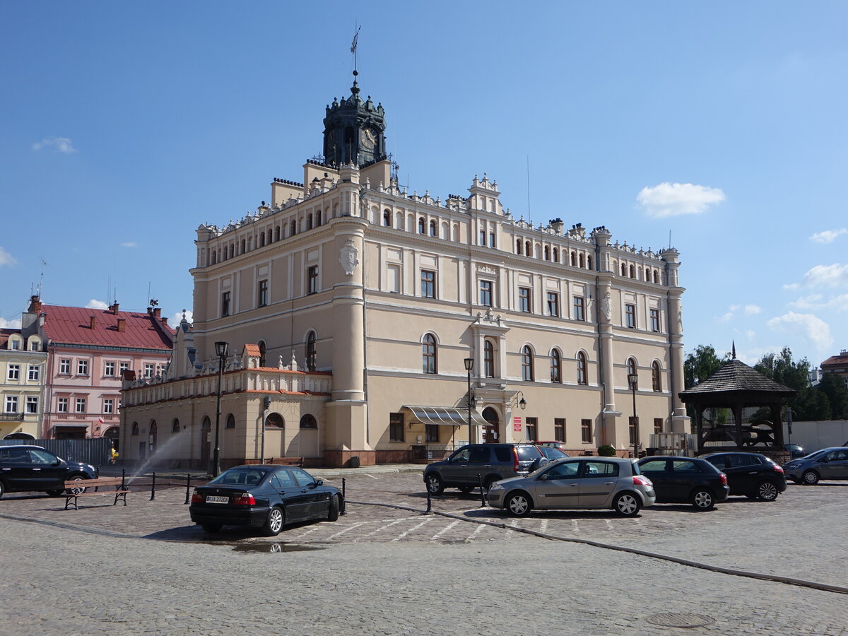 Jaroslaw, Rathaus aus dem 18. Jahrhundert am Rynek Platz (16.06.2021)