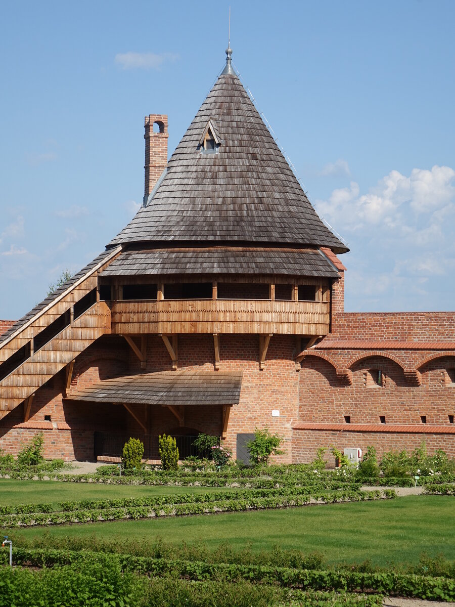 Jaroslaw, Wehrturm aus dem 17. Jahrhundert am Benediktinerkloster (16.06.2021)