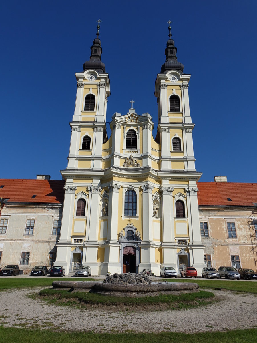 Jasov / Jassau, barocke Klosterkirche der Prmonstratenser-Chorherren, erbaut von 1745 bis 1779 (30.08.2020)