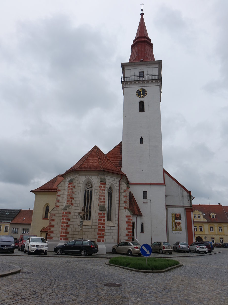 Jemnice/ Jamnitz, Pfarrkirche St. Stanislaus, erbaut Mitte des 14. Jahrhunderts (29.05.2019)