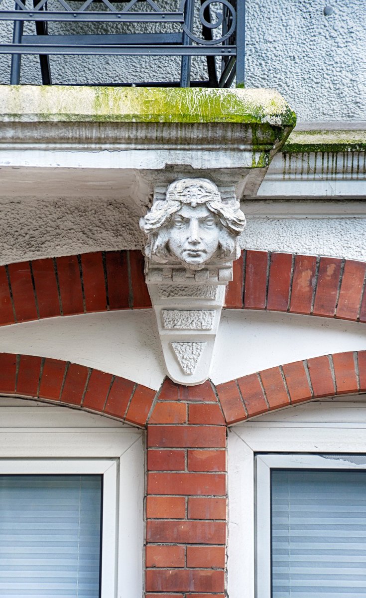 Jugendstil an der Toosbystrae in Flensburg. Aufnahme: 2. Mai 2020.