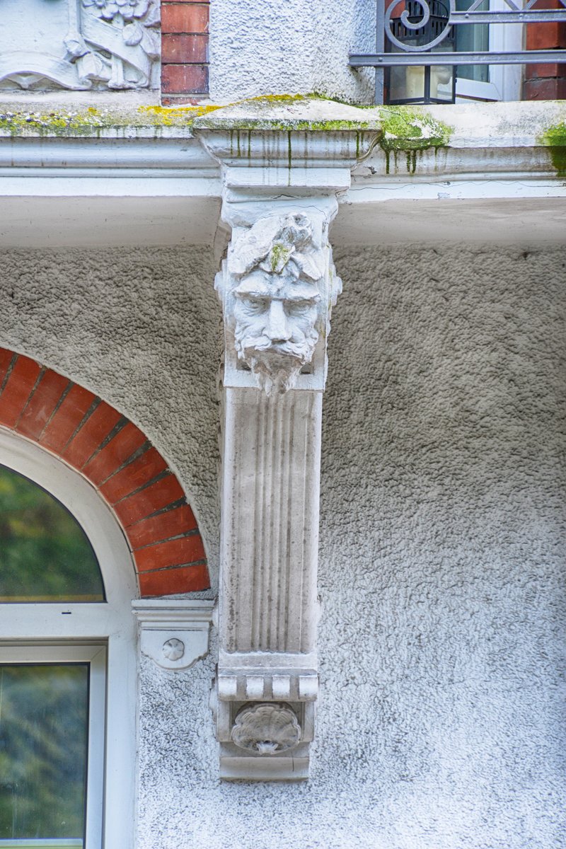 Jugendstil an der Toosbystrae in Flensburg. Aufnahme: 2. Mai 2020.