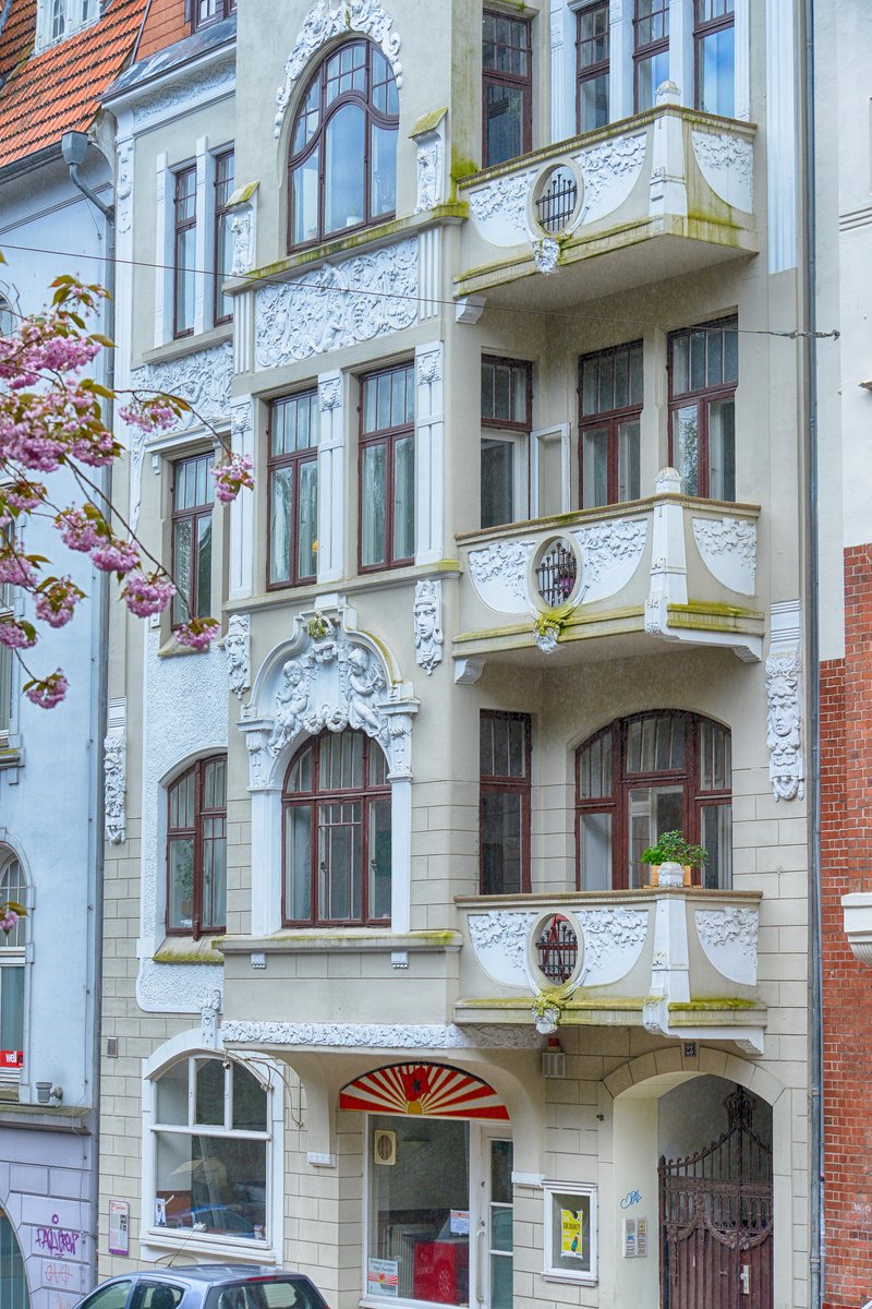 Jugendstil in Flensburg, Toosbystrae 23. Aufnahme: 2. Mai 2020.