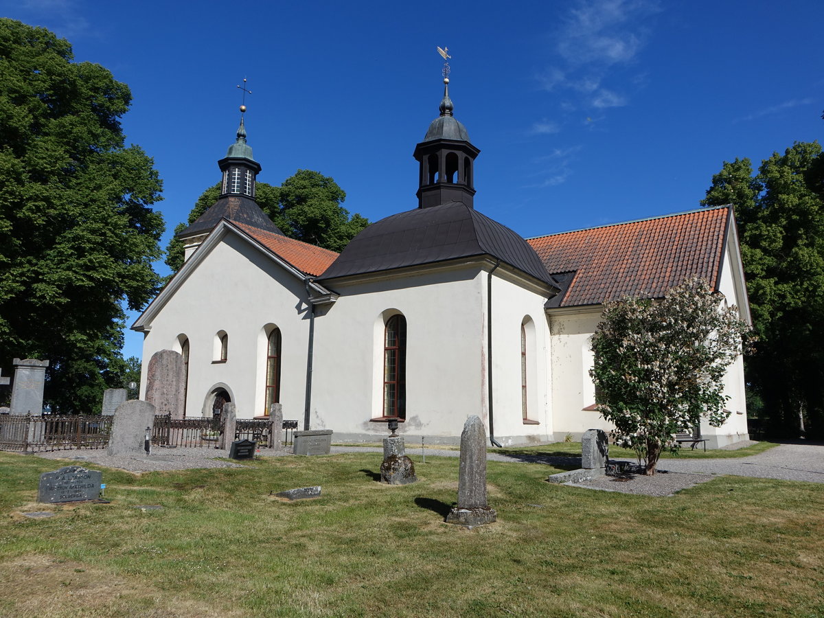 Julita, Ev. Kirche, erbaut im 13. Jahrhundert, Chor von 1763 (05.06.2018)