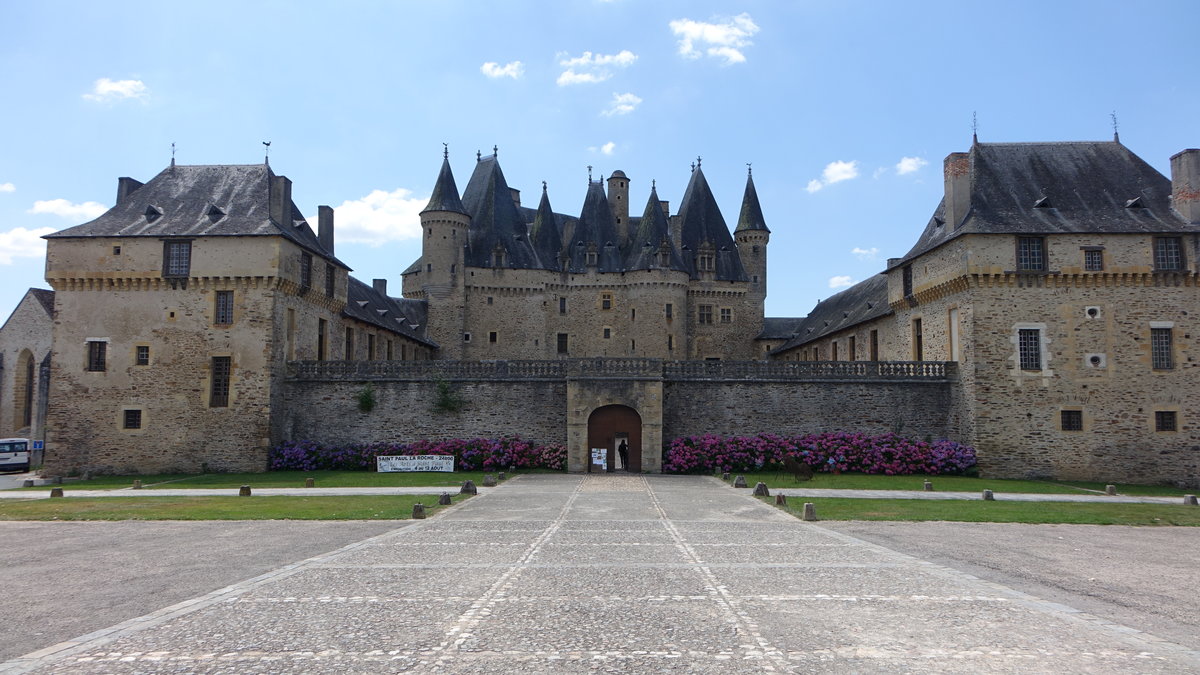 Jumilhac-le-Grand, Chteau de Jumilhac, erbaut im 14. Jahrhundert (23.07.2018)