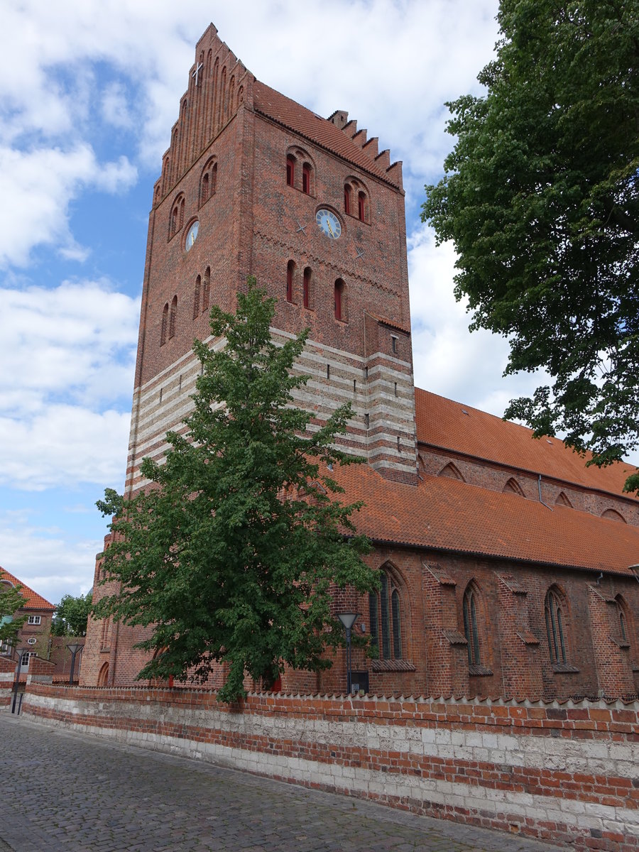Kge, St. Nicolai Kirche, erbaut im 14. Jahrhundert (18.06.2016)