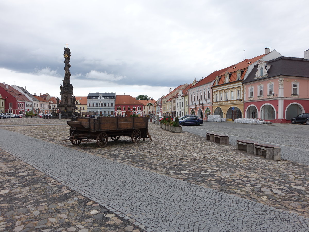 Kaden / Kaaden, Dreifaltigkeitssule auf dem Ringplatz von Karl Waitzmann (07.07.2019)