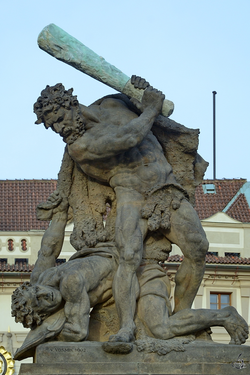 Kmpfende Titanen auf dem Matthiastor. (Prag, September 2012)