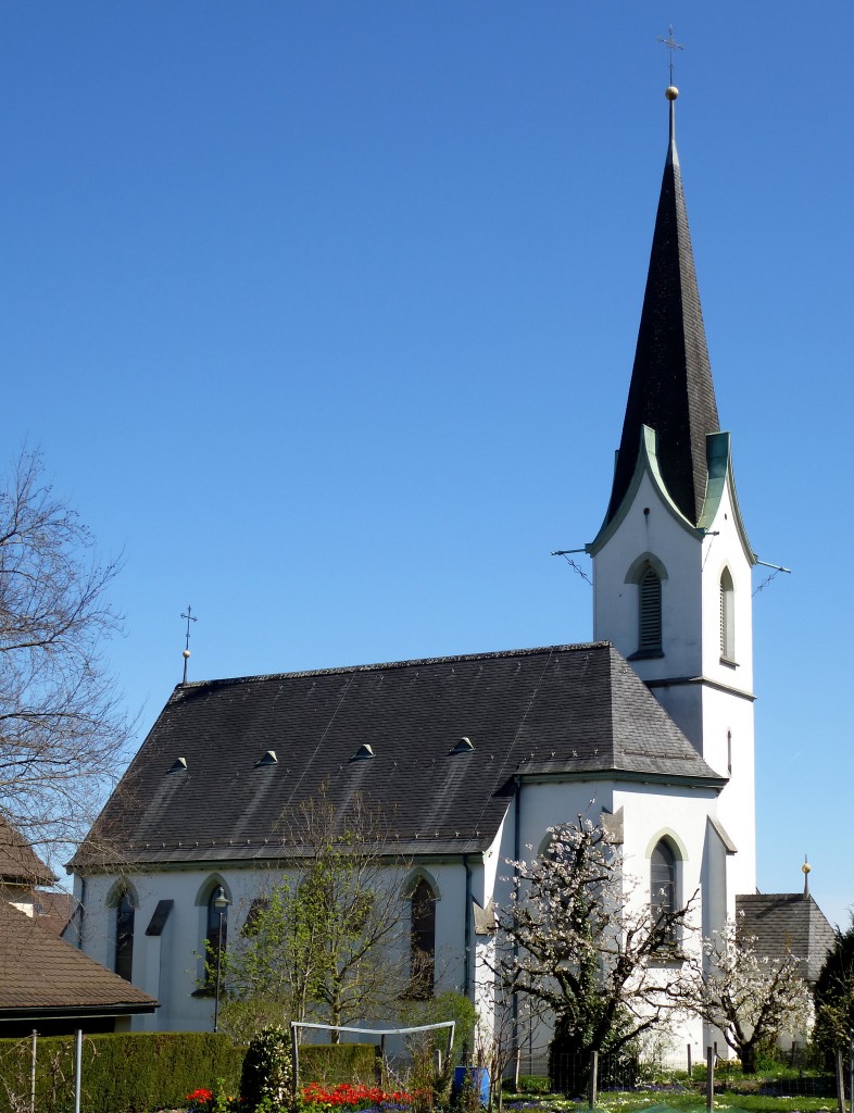 Kaiseraugst, die katholische Pfarrkirche, eingeweiht 1901, April 2015