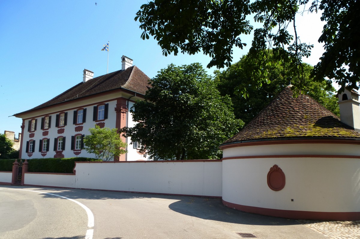 Kaiserstuhl, privater Landsitz  Haus zur Linde , erbaut 1764, Juli 2013