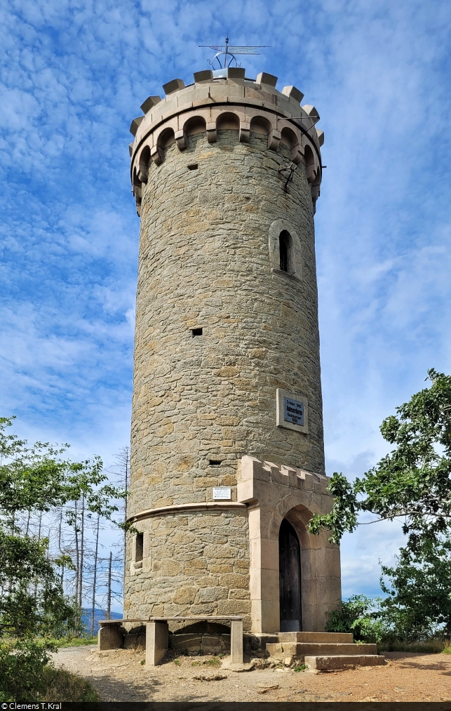 Kaiserturm auf dem 478 Meter hohen Armeleuteberg sdlich von Wernigerode. Bekannt ist er auch Rapunzelturm.

🕓 14.8.2023 | 12:26 Uhr