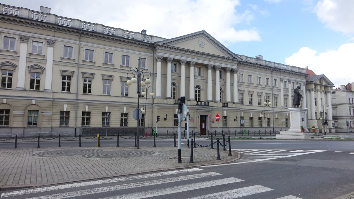 Kalisz / Kalisch, Gerichtsgebude in der Aleja Wolnosci (13.06.2021)