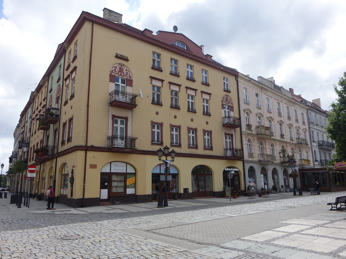 Kalisz / Kalisch, Huser am Hauptplatz Rynek (13.06.2021)