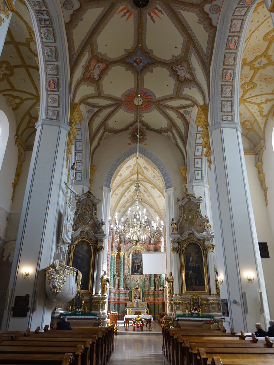 Kalisz / Kalisch, Innenraum der Franziskanerkirche St. Stanislaw, erbaut um 1350, barocke Ausstattung von A. Fontana (13.06.2021)