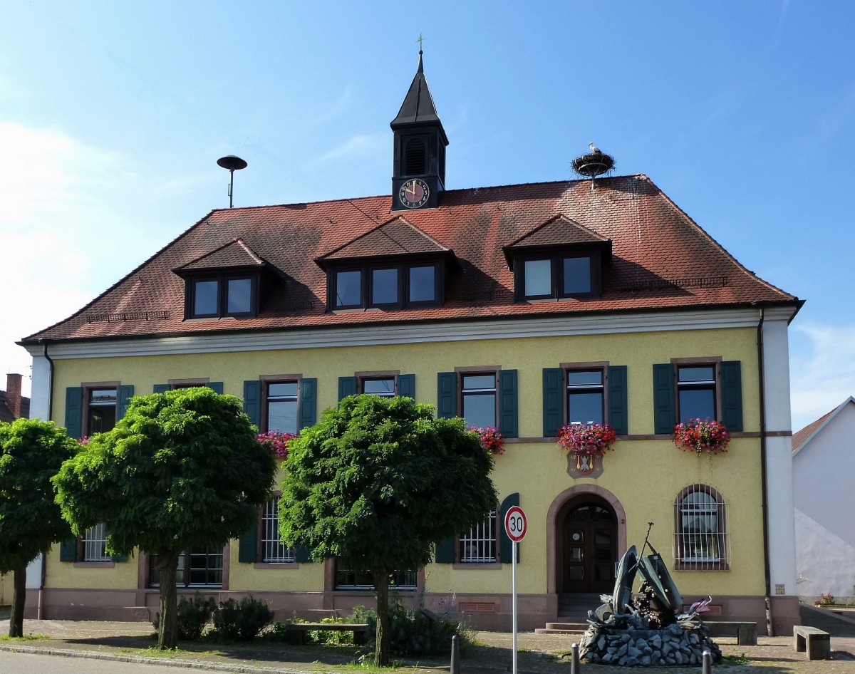Rheinhausen, das Rathaus, die 3600 Einwohner