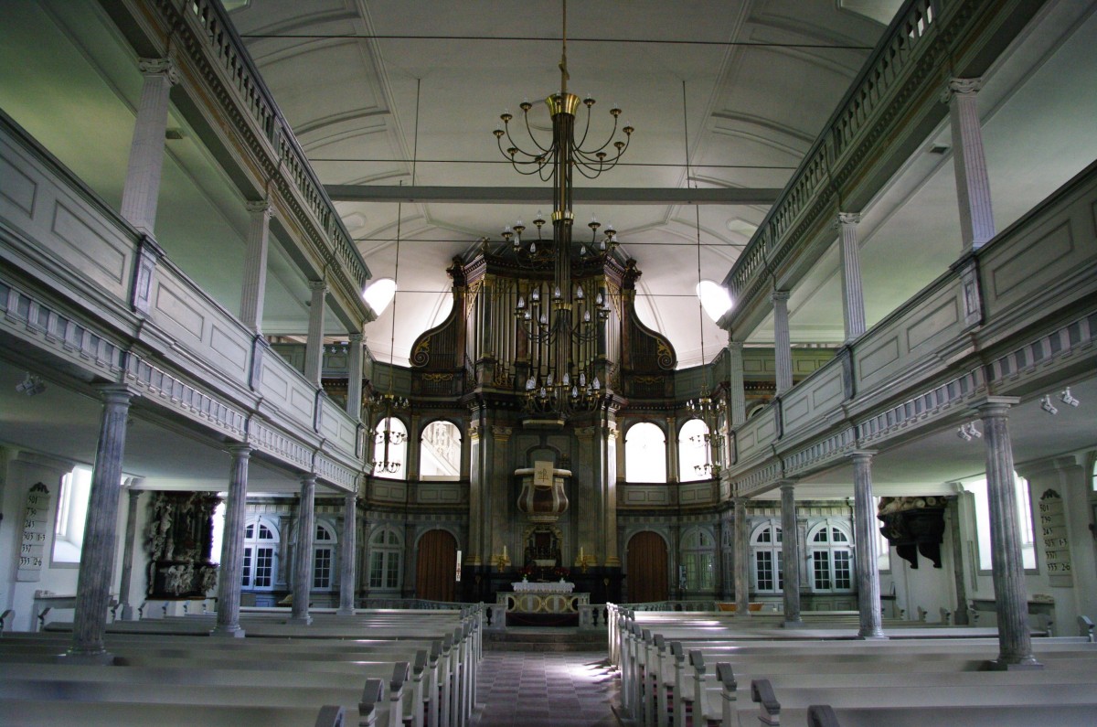 Kappeln, sptbarocke St. Nicolaikirche, erbaut von 1789 bis 1793 nach Plnen von 
Johann Adam Richter (24.05.2011)