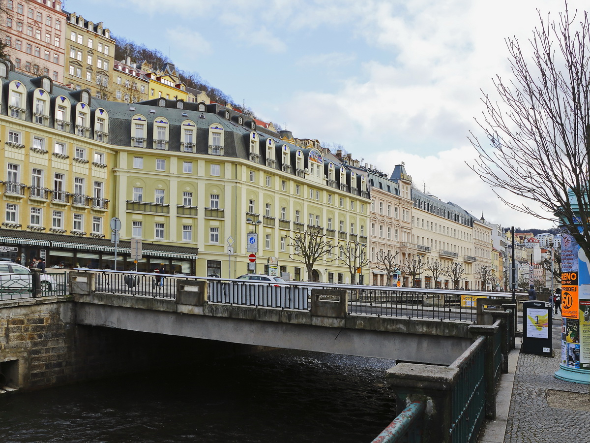 Karlovy Vary (Karlsbad) an der Eger  am 22. Februar 2019 bei Sonnenschein.