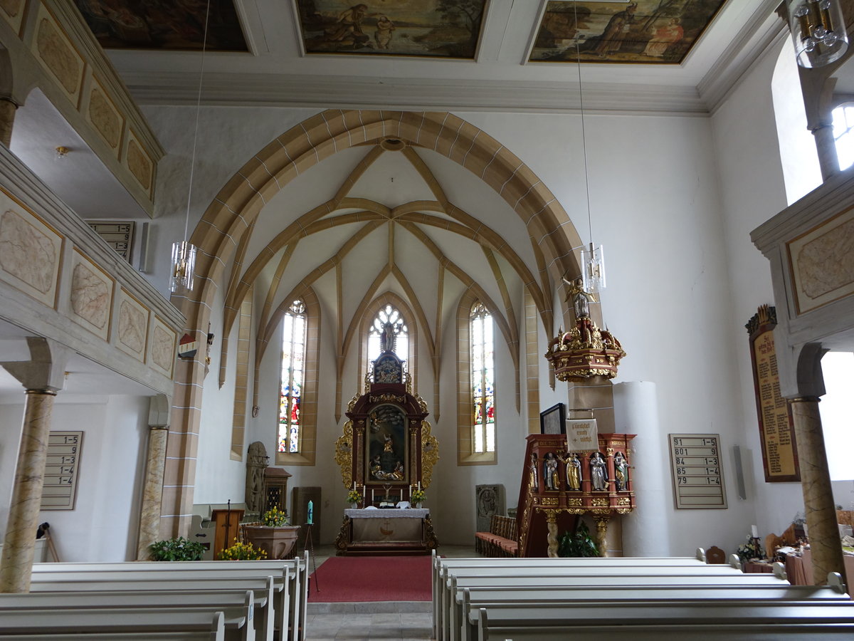 Kasendorf, Innenraum der St. Johannes Kirche, Altar von Johann Georg Brenck, Kanzel von Hans Georg Brenck (16.04.2017)