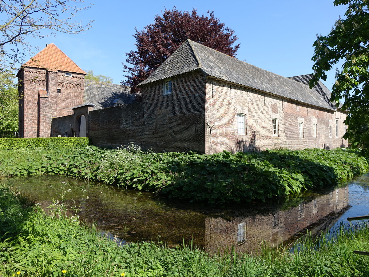 Kasteel Tongelaar, erbaut ab 1298 von den Herren van Kuycs (07.05.2016)