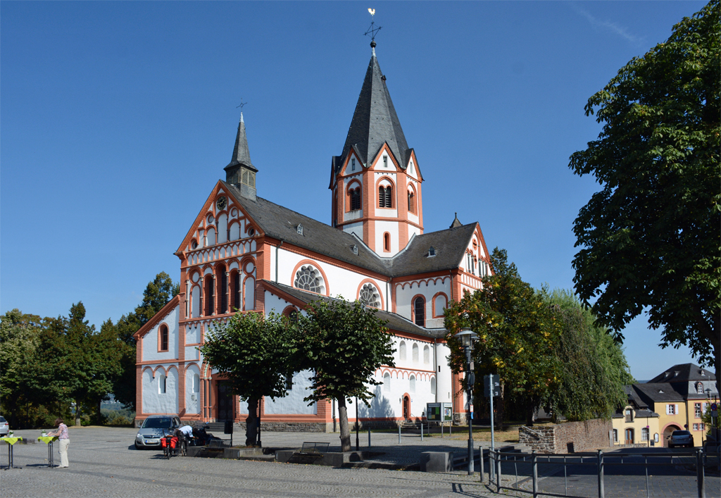 Kath. Pfarrkirche St. Peter, Kirchenweihe am 15.08.1241, in Sinzig am Rhein 24.09.2016