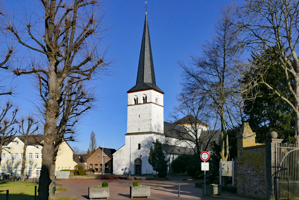 Kath. Pfarrkirche St. Stephanus in Eu-Flamersheim - 01.01.2017
