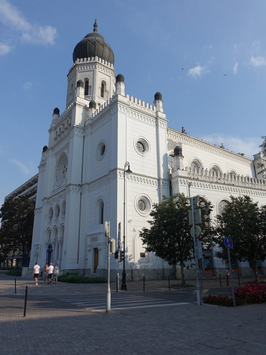 Kecskemet, ehem. Synagoge, erbaut von 1862 bis 1871 durch Johann Zitterbarth, heute Haus der Technik (25.08.2019)