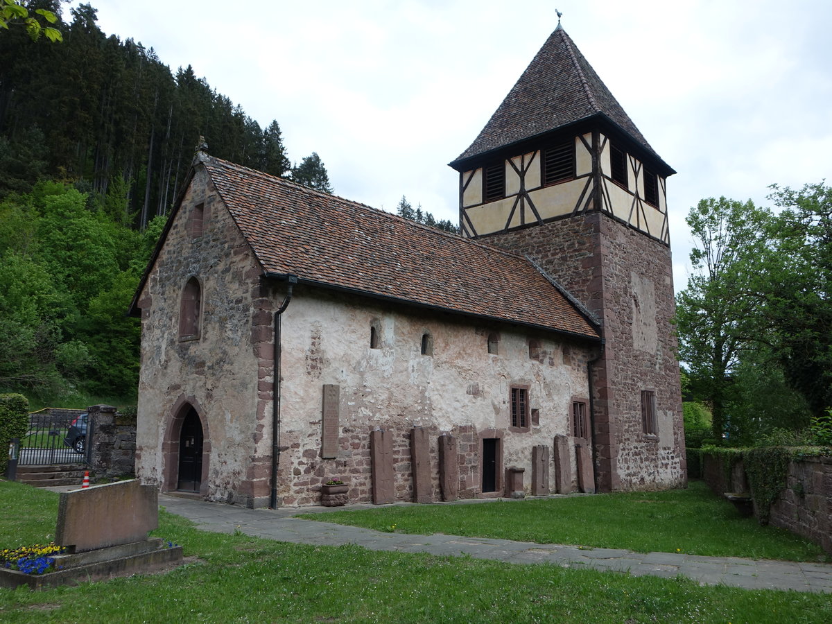 Kentheim, evangelische St. Candidus-Kirche, frühromanisch, erbaut im 10. Jahrhundert (01.05.2018)