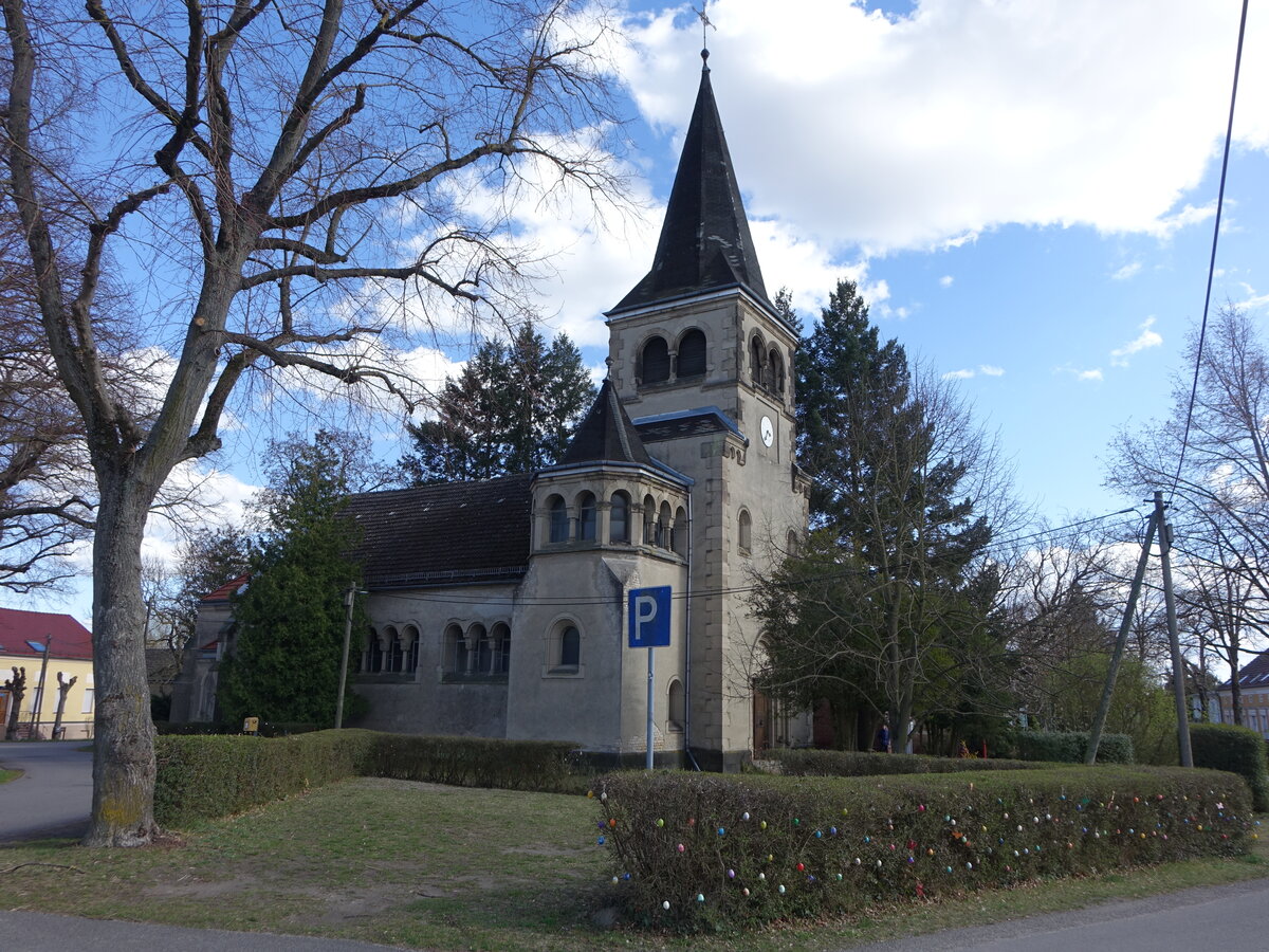 Kerzendorf, evangelische Kirche, neoromanische Saalkirche, erbaut von 1896 bis 1898 durch den Architekten Karl Hoffacker (06.04.2026)