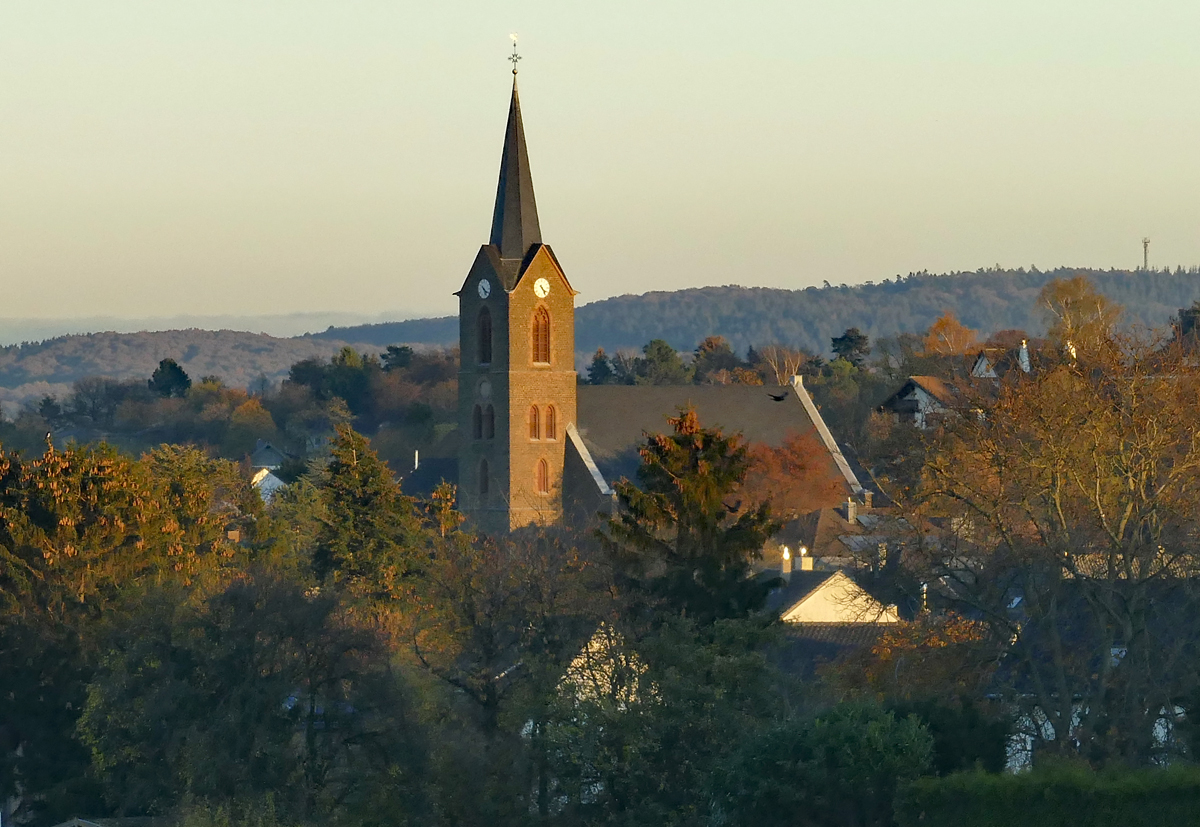 Kiche St. Martinus in Eu-Kirchheim im Abendlicht - 15.11.2018